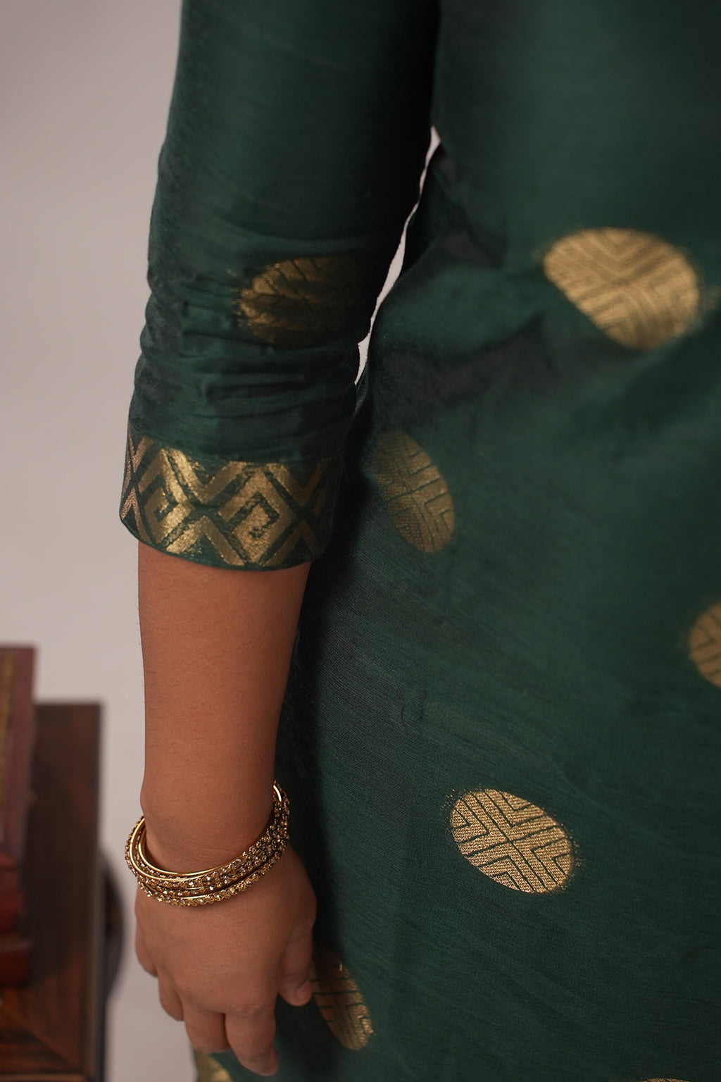 Close up of sleeve detailing on Aroha Emerald Grace co-ord set